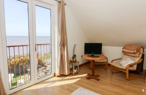 Morecambe Cottage | SHOREFIELDS ONE, pet friendly, country holiday cottage in Heysham