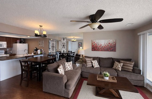 Kimberling City Condo | Shorefront Escape at TRL