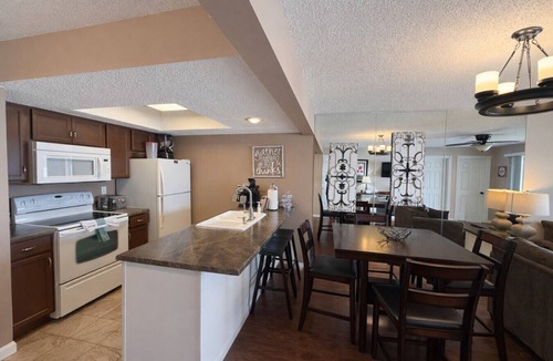 Kimberling City Condo | Shorefront Escape at TRL