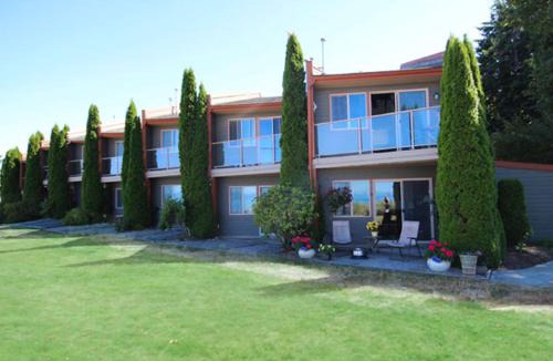 Regional District of Nanaimo Hotel | Shorewater Resort, Qualicum Beach