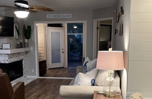 St. Simons Island Condo | Short Term or Long Term…you will love this condo 🤩
