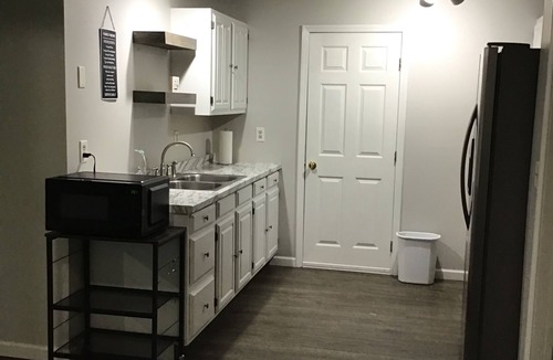 Gansevoort Apartment | Short term vacation, Belmont, Saratoga race track, 2 bed, 1 bath apartment.