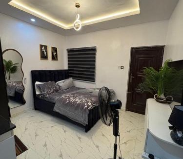Somolu Bed & Breakfast | Shortlet Apartment