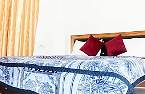 Haraiya Hotel | Shree Harshan Kutir