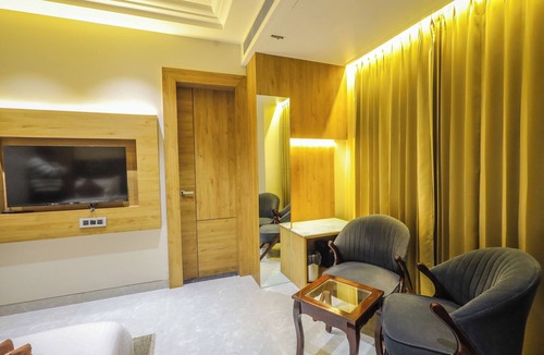 Vrindavan Hotel | Shri Damodar Dham