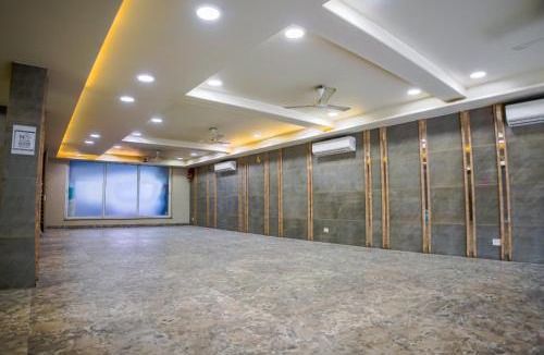 Sector 1 Hotel | Shubhham Regency