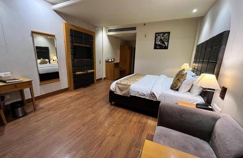 Bharatpur Hotel | Shyam Resort Bharatpur
