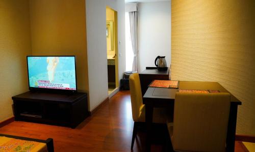 Si Phraya Hotel | Siam Bright Suite
