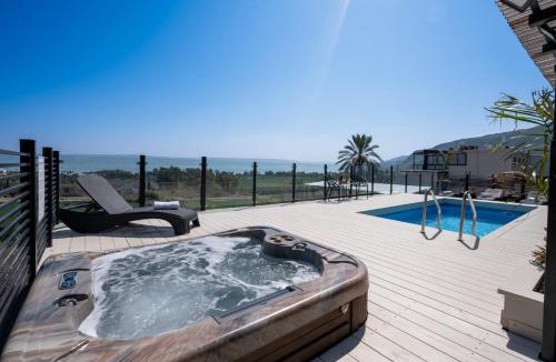 Migdal Apartment | Siena - סוויטה משפחתית מהממת עם בריכה פרטית וג'קוזי ליד הכנרת