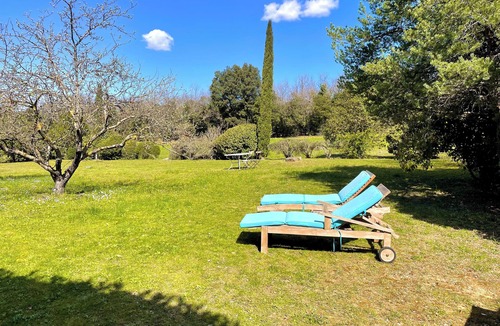 Rustrel House | Siena - B&B in a 5000 M2 estate at the foot of the Colorado mountains