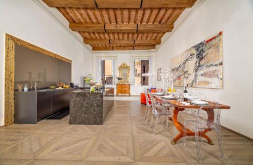Siena Historical Center Apartment | Siena Iconic Square Luxury Attic Tuscany