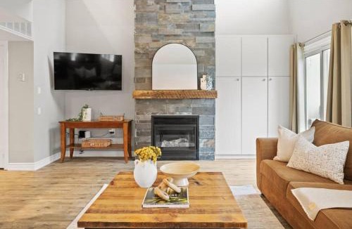 The Blue Mountains House | Sierra Heights - Steps to Blue Mountain Village