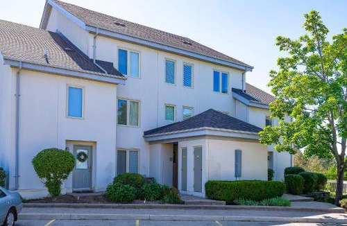 The Blue Mountains House | Sierra Heights - Steps to Blue Mountain Village