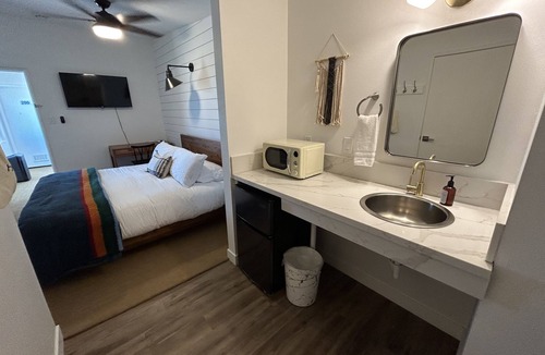Mojave Hotel | Sierra Motor Lodge