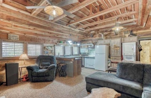 Big Creek Cabin | Sierra Mountain nest