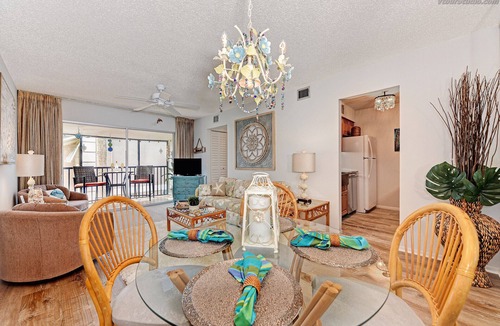 Siesta Key Condo | Siesta Key Beach IDEAL LOCATION BEACH, VILLAGE, HEATED POOL
