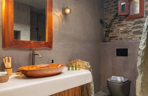 Platis Gialos House | Sifnos Roots