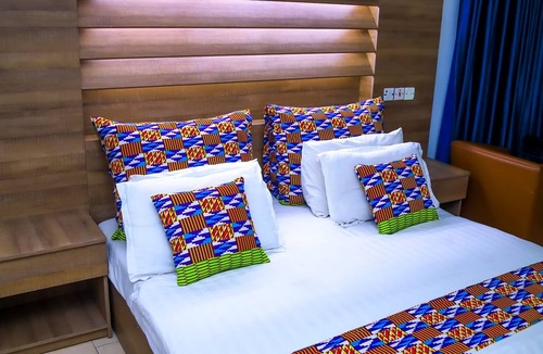 Warri Hotel | Signatious Hotel and Suites