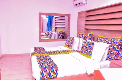 Warri Hotel | Signatious Hotel and Suites