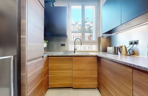 Champs-Elysees Apartment | Signature Eiffel Tower