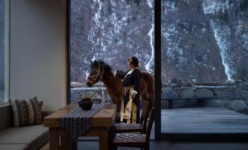 Wenchuan Bed & Breakfast | Siguniang Mountain Snow Inn