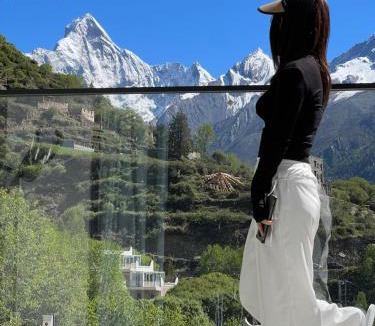 Wenchuan House | Siguniangshan Town Tingshan Wild Luxury B&B