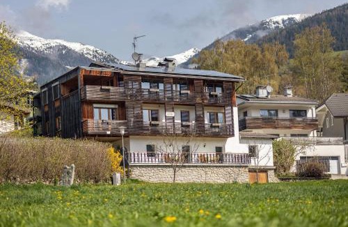 Pfalzen Apartment | Silbernagl direkter Blick zum See