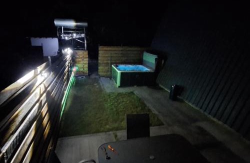 Albestii Paminteni House | Silent A-FRAME