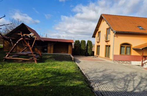 Odorheiu Secuiesc Villa | Silentium Clavem Domus III.
