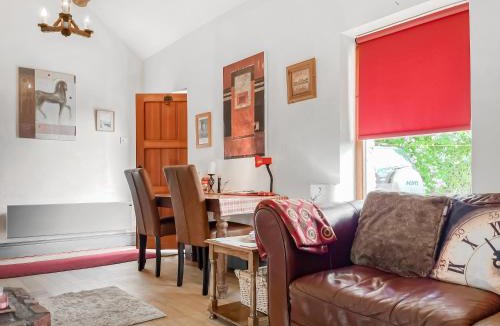Buxworth House | Silk Hill Stables