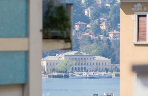 Como Apartment | SILK HOUSE WITH PANORAMIC TERRACE AND PRIVATE PARKING