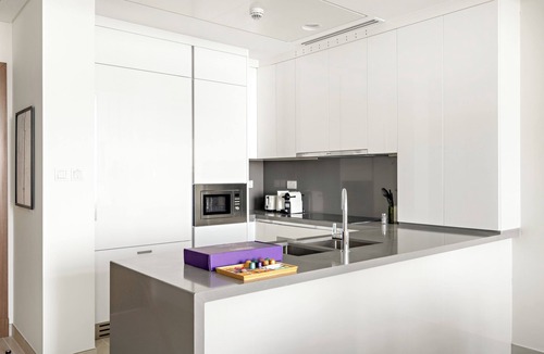 Al Safa Apartment | Silkhaus Canal Front Residence