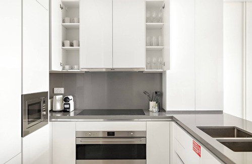 Al Safa Apartment | Silkhaus Canal Front Residence