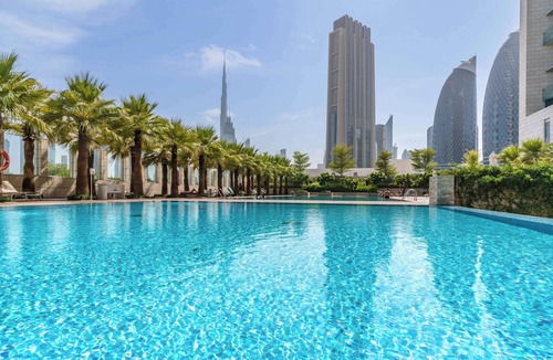 Bur Dubai Apartment | Silkhaus Modern Studio | Burj Daman | Pool & Gym