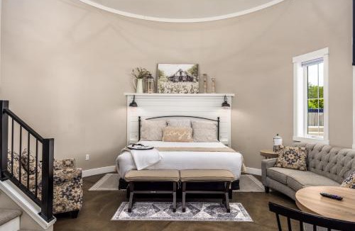 La Verkin House | Silo Stay with King Bed & Loft/Near Zion & Hot Springs