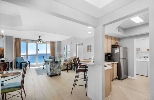 Destin Condo | 🌊Silver Beach 1205E | Beach Front | Upscale + Disc. Beach Service