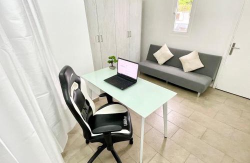 Potamos tis Germasogeias Apartment | Silver Blu APT - Beachside - Location - Office
