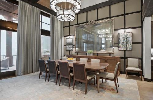 Empire Pass House | Silver Buck