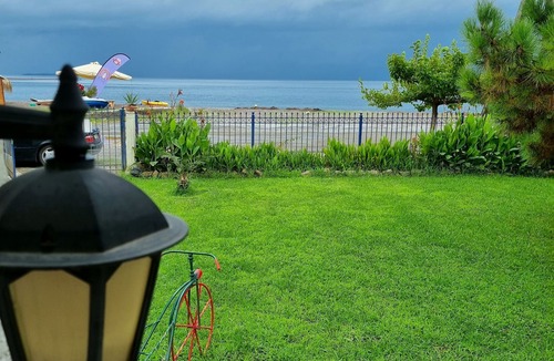Stylida Cottage | Silver Cape Raches next to kite surf club