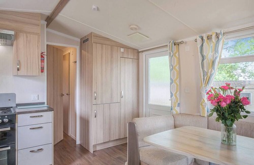 Cowes House | Silver Caravan with parking 6