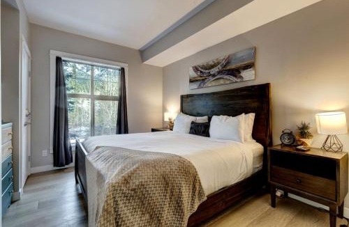 Canmore Apartment | Silver Creek 2BR Bliss Hot Tub Access MTN Views