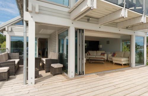 Horning House | Silver Dawn