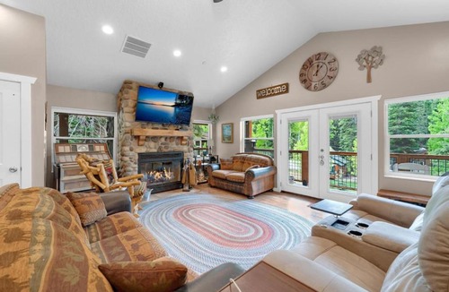 Salt Lake Mountain Resorts House | Silver Fork Chalet includes Hot Tub and 18 Beds