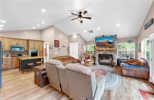 Salt Lake Mountain Resorts House | Silver Fork Chalet