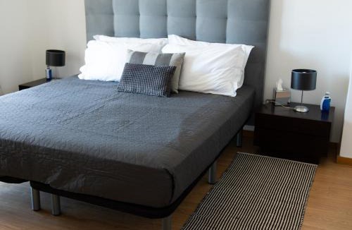 Correeira Villa | Silver Globe