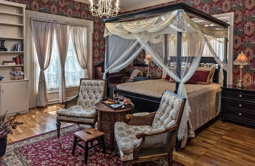 Independence Bed & Breakfast | Silver Heart Inn and Cottages