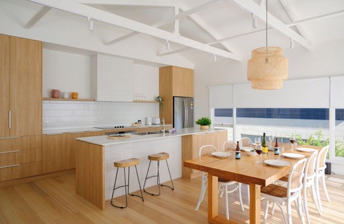 Bicheno House | Silver Hill - Freycinet Holiday Houses