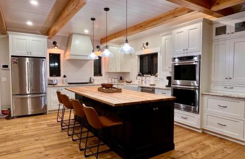 Lee House | Silver Lake Lodge