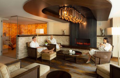 Downtown Reno Resort | Silver Legacy Reno, A Caesars Destination
