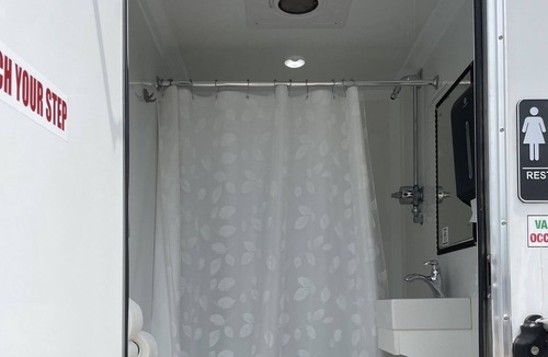 Sandusky Boat Rental | Silver Lining at SoLSTAY